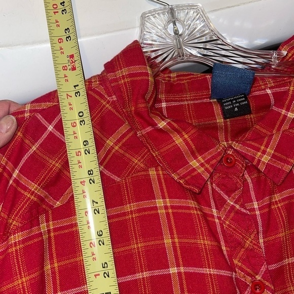 Harry Potter Gryffindor Long sleeve plaid shirt. Size (2X) - Picture 6 of 7
